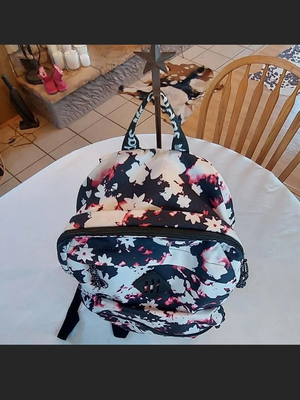 adidas Originals Trefoil 2.0 Pink Floral Backpack - Like New